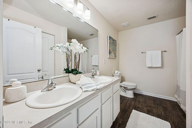 7856 MEADOW WALK Lane, Jacksonville, FL 32256