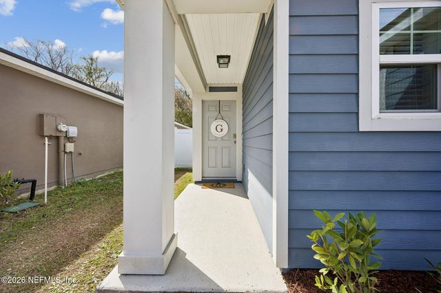 7856 MEADOW WALK Lane, Jacksonville, FL 32256