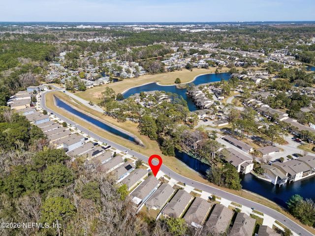 7856 MEADOW WALK Lane, Jacksonville, FL 32256