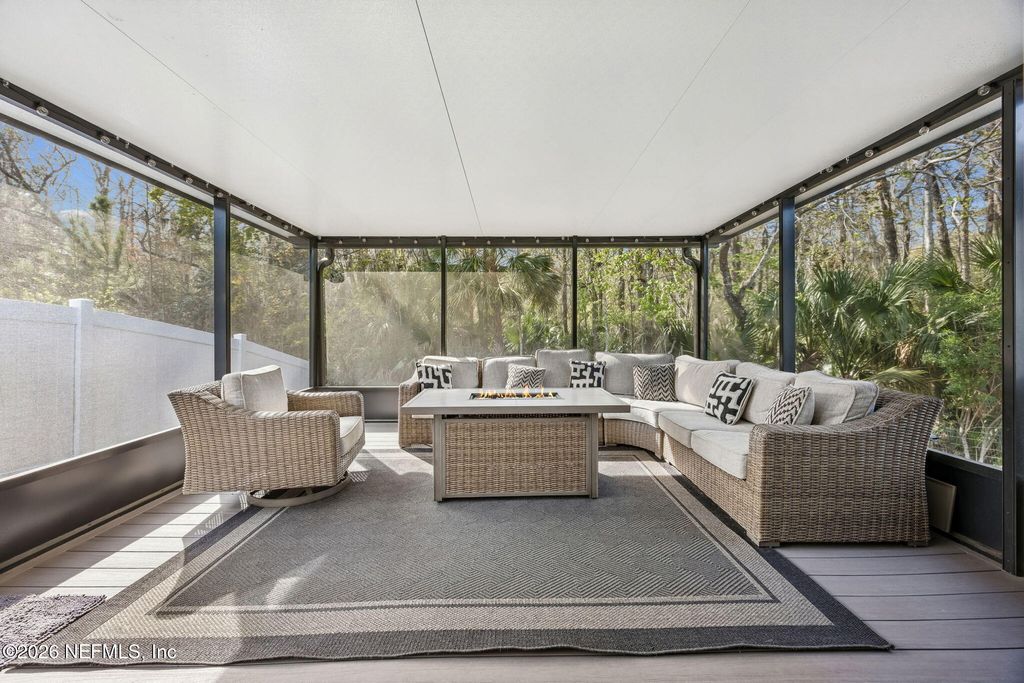 7856 MEADOW WALK Lane, Jacksonville, FL 32256