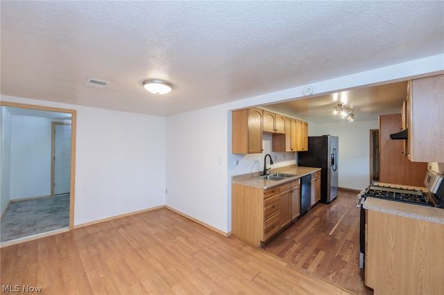 12286 Eaton Boulevard, Grafton, OH 44044