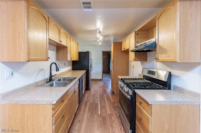 12286 Eaton Boulevard, Grafton, OH 44044