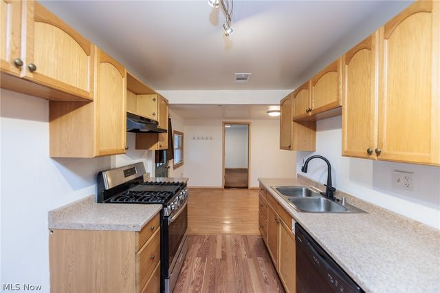 12286 Eaton Boulevard, Grafton, OH 44044