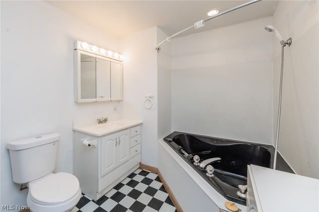 12286 Eaton Boulevard, Grafton, OH 44044