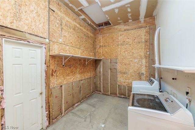 12286 Eaton Boulevard, Grafton, OH 44044