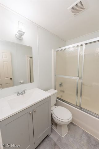 12286 Eaton Boulevard, Grafton, OH 44044