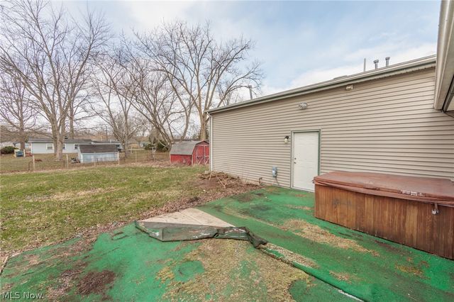 12286 Eaton Boulevard, Grafton, OH 44044