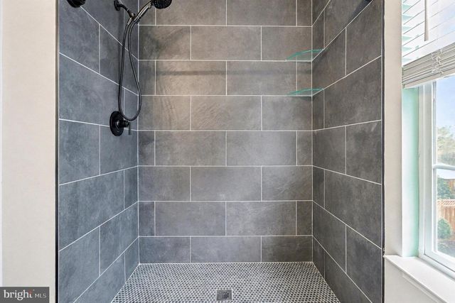 48 HAMSTEAD RD, Fredericksburg, VA 22405