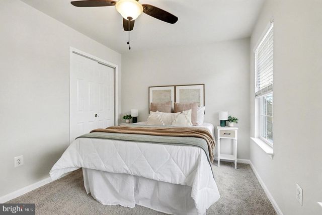 48 HAMSTEAD RD, Fredericksburg, VA 22405