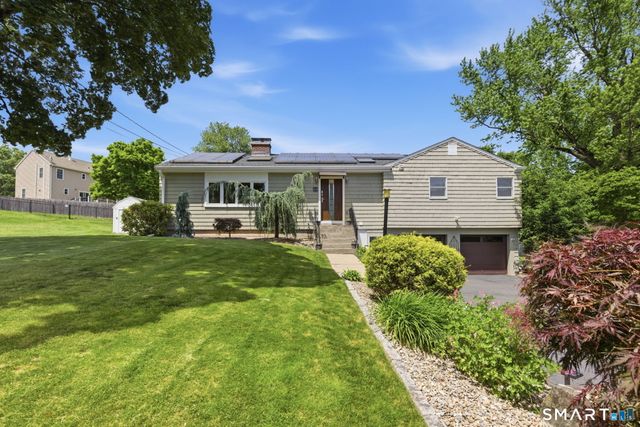 48 Edward Street, Newington, CT 06111