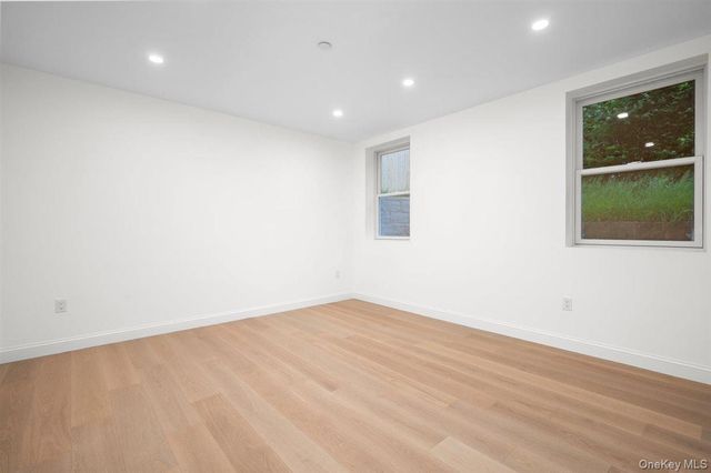 215 Prospect Avenue, White Plains, NY 10607