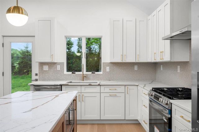 215 Prospect Avenue, White Plains, NY 10607