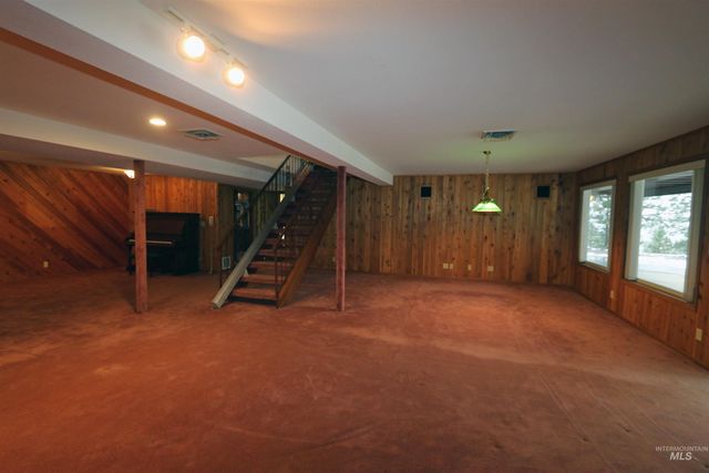 367 Crestview Drive, Orofino, ID 83544