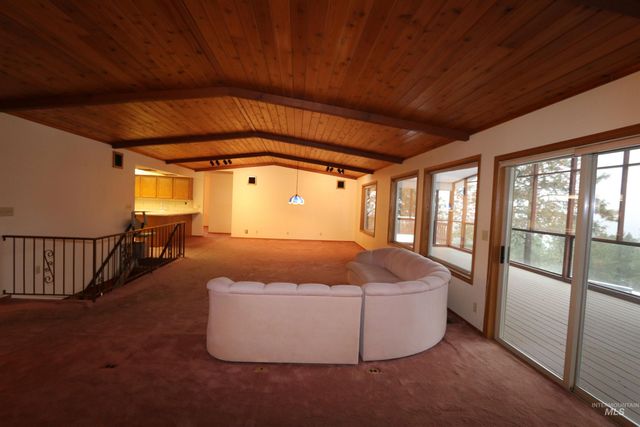367 Crestview Drive, Orofino, ID 83544