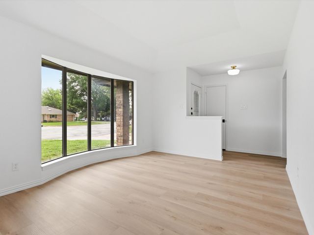 408 Christine Court, Euless, TX 76039