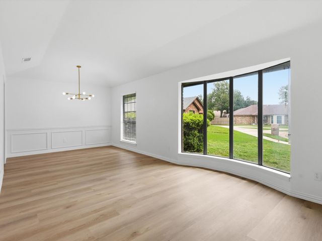 408 Christine Court, Euless, TX 76039