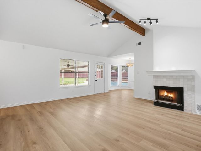 408 Christine Court, Euless, TX 76039