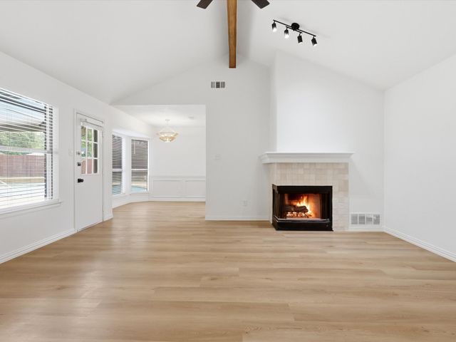 408 Christine Court, Euless, TX 76039