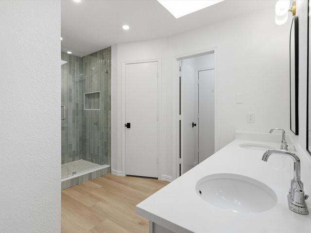 408 Christine Court, Euless, TX 76039