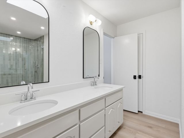 408 Christine Court, Euless, TX 76039