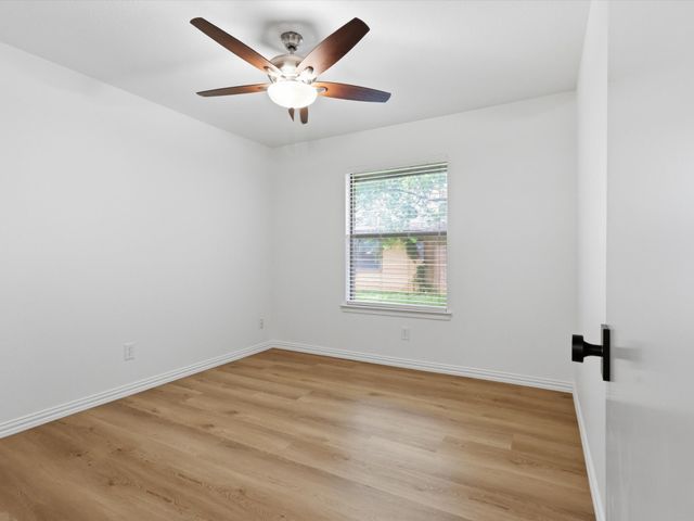 408 Christine Court, Euless, TX 76039