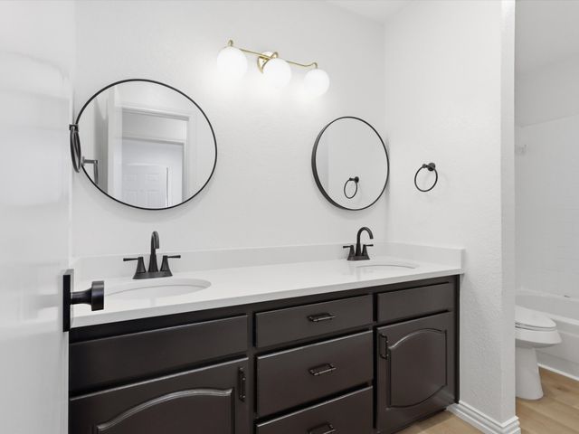 408 Christine Court, Euless, TX 76039