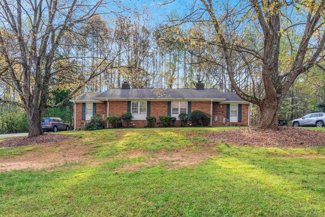 129 Clint Court, Spartanburg, SC 29307