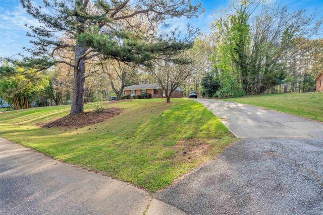 129 Clint Court, Spartanburg, SC 29307