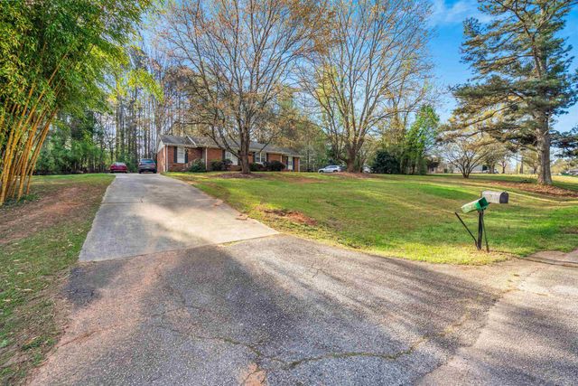129 Clint Court, Spartanburg, SC 29307