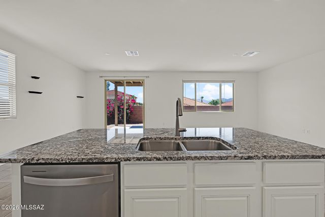 5497 W San Francisco Trail, Tucson, AZ 85742