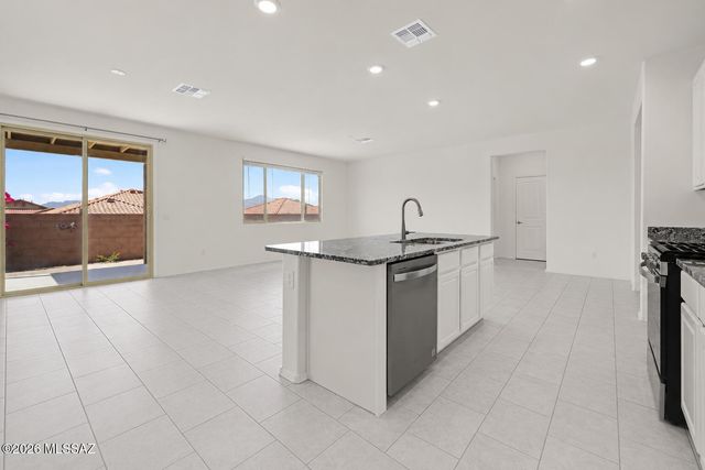 5497 W San Francisco Trail, Tucson, AZ 85742