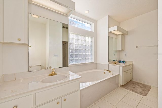 11621 SW 72ND CIRCLE, Ocala, FL 34476