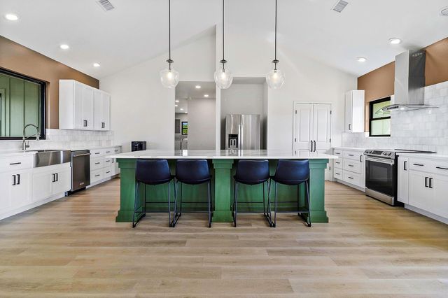 9572 Fm 355, Trinity, TX 75862