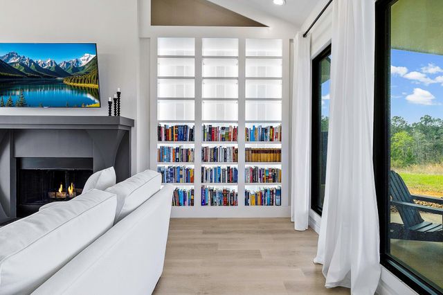 9572 Fm 355, Trinity, TX 75862