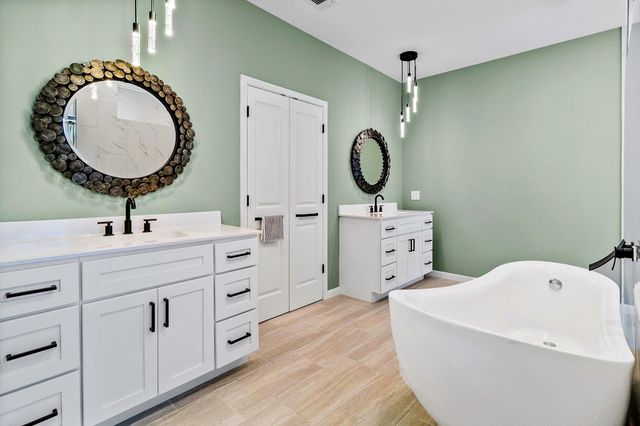 9572 Fm 355, Trinity, TX 75862