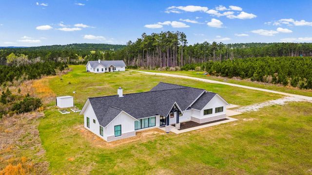 9572 Fm 355, Trinity, TX 75862