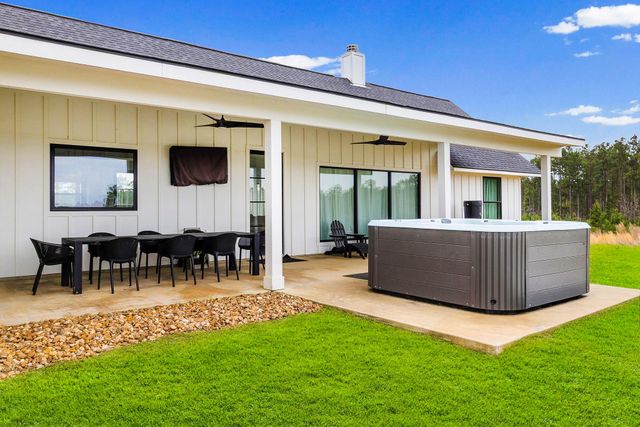 9572 Fm 355, Trinity, TX 75862