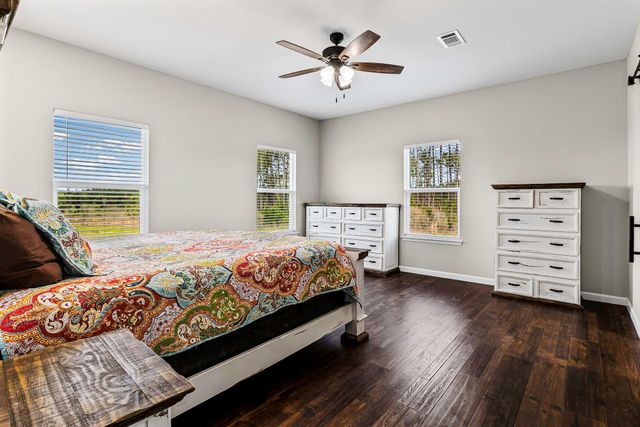 9572 Fm 355, Trinity, TX 75862