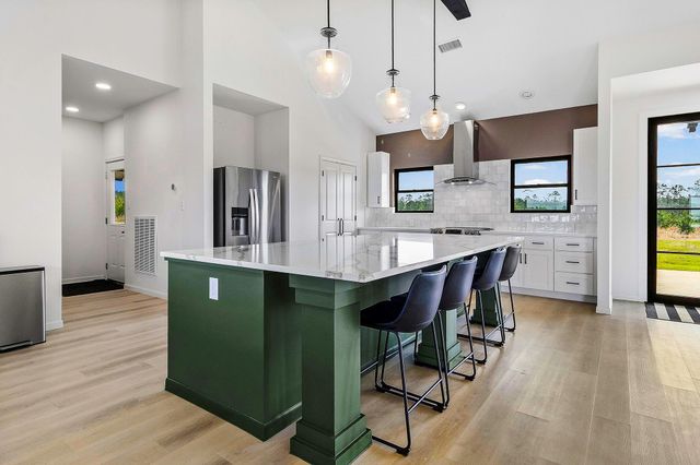 9572 Fm 355, Trinity, TX 75862