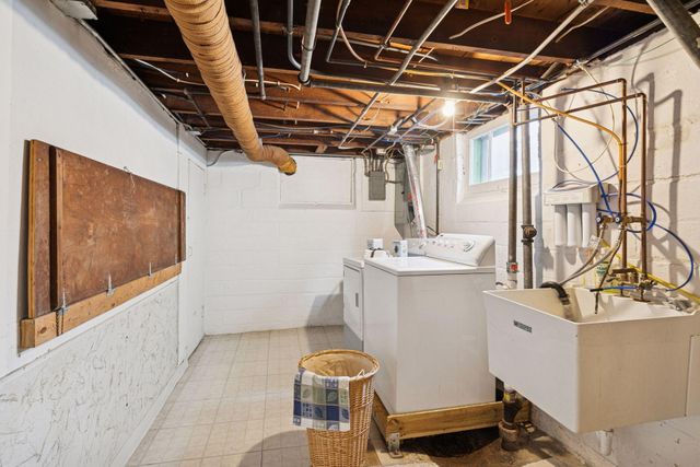 2823 Garfield Street NE, Minneapolis, MN 55418