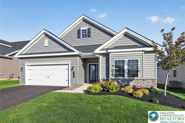 5490 Traditions Drive, Upper Saucon Twp, PA 18036