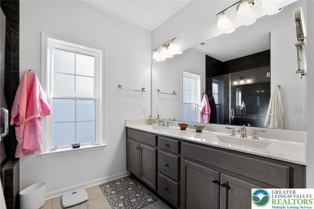 5490 Traditions Drive, Upper Saucon Twp, PA 18036