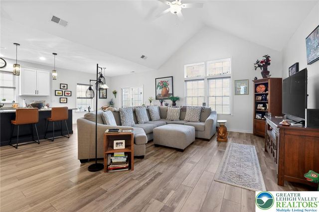 5490 Traditions Drive, Upper Saucon Twp, PA 18036