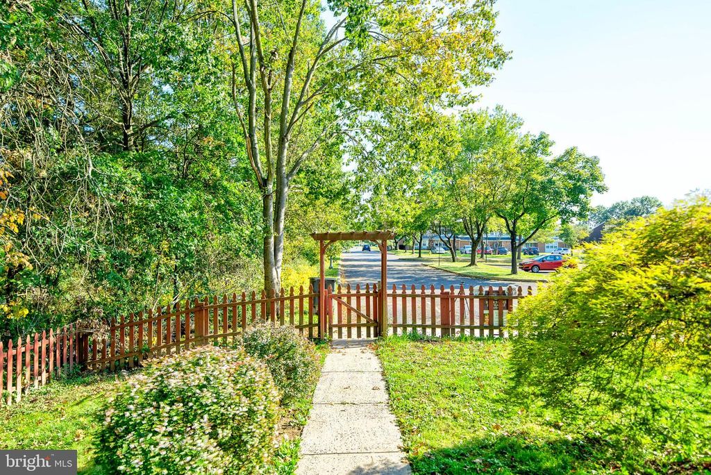 287 JOHNSON LN, QUAKERTOWN, PA 18951 — photo 3
