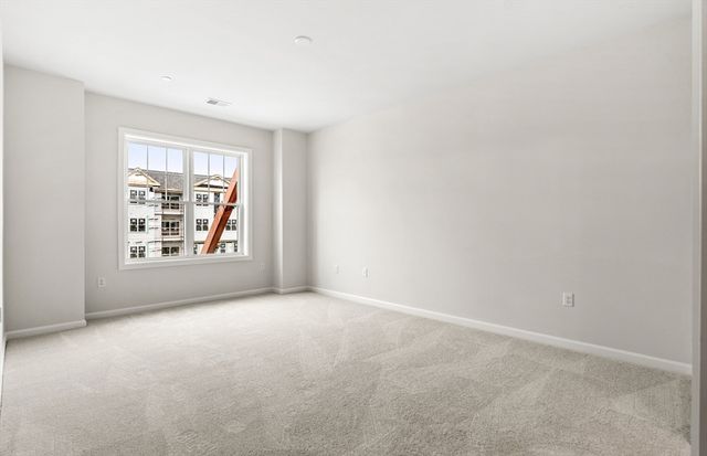 5 Peters Farm Way 7305, Westborough, MA 01581