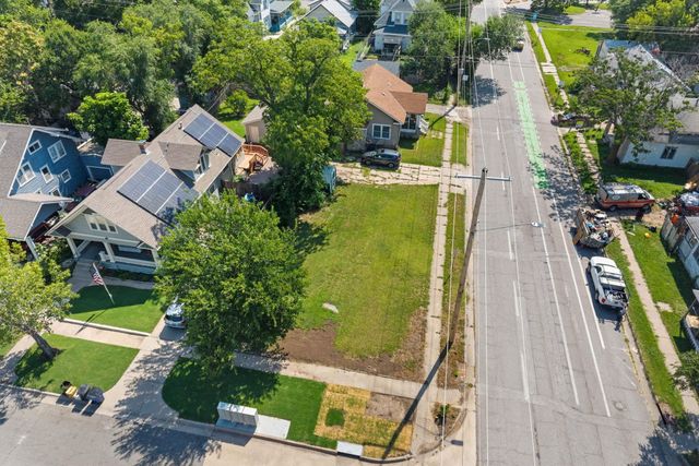 2318 E 1st St N, Wichita, KS 67214