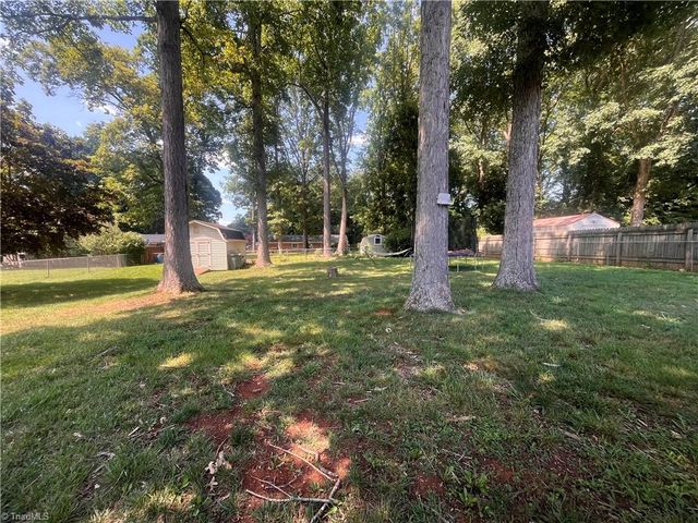 1041 Canyon Drive, Rural Hall, NC 27045