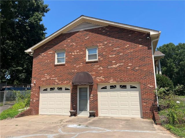 1041 Canyon Drive, Rural Hall, NC 27045