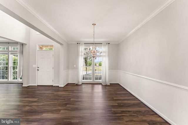 32 HOUSER DR, Lovettsville, VA 20180