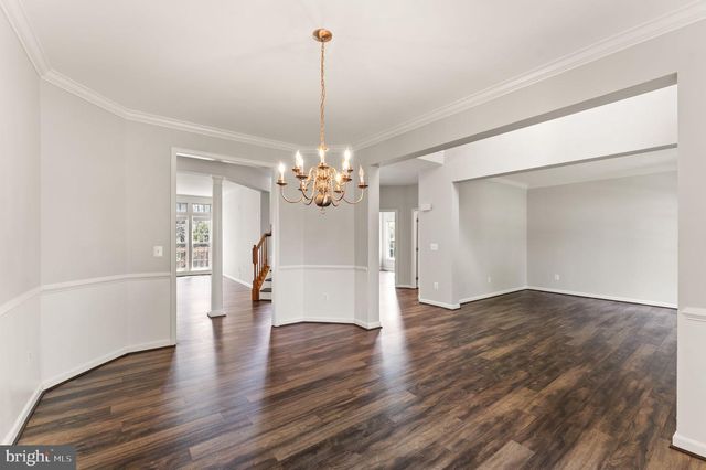 32 HOUSER DR, Lovettsville, VA 20180